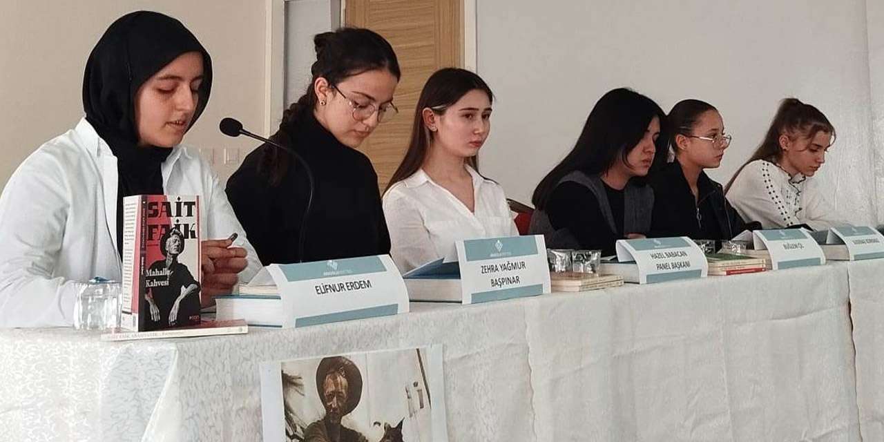 “Anadolu Mektebi” Kırıkkale'de edebiyat rüzgârı estirdi