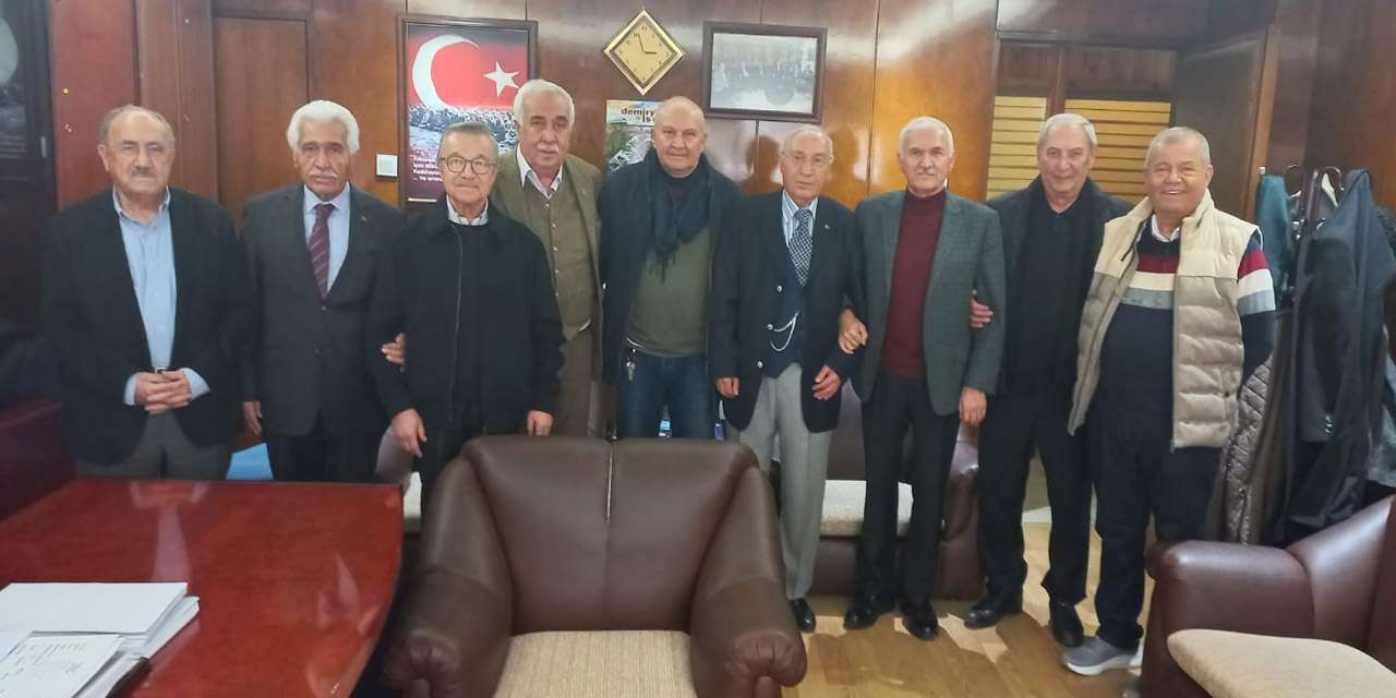 Kırıkkale’nin siyasi çınarları Ankara’da buluştu: Tecrübe ve vefa bir arada!