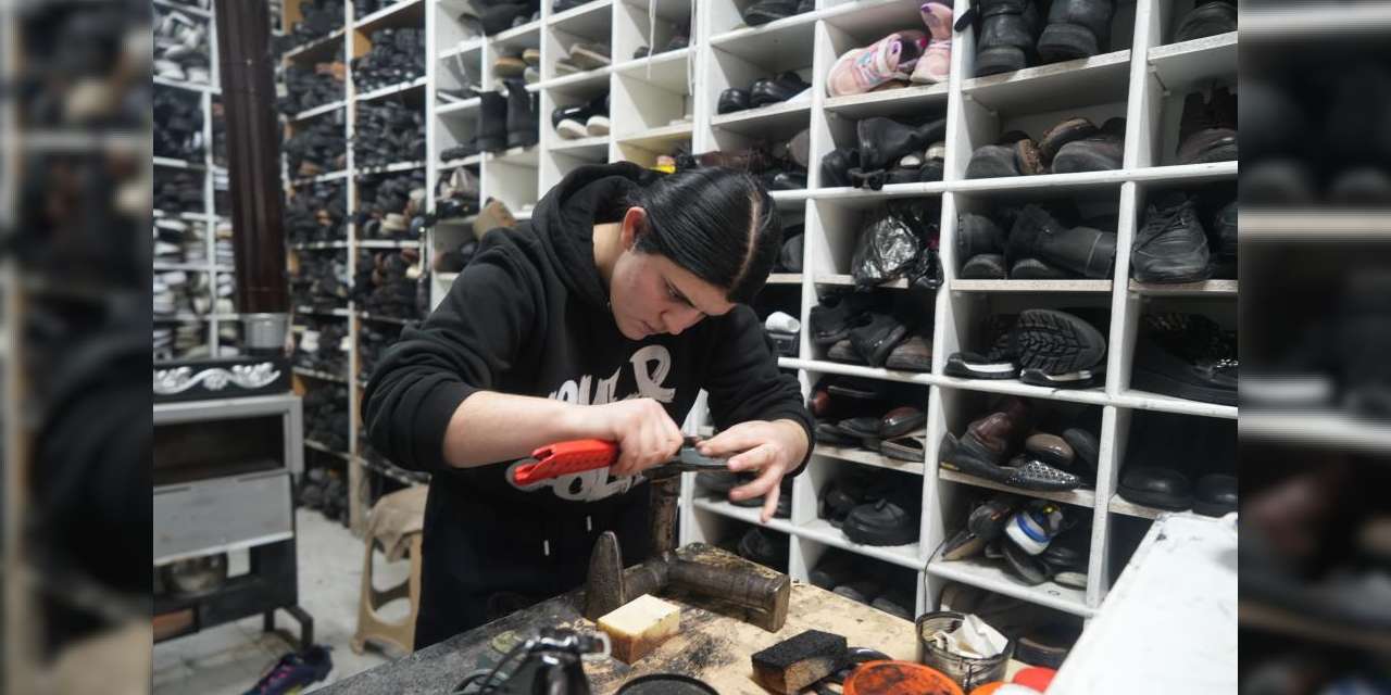 Erkek egemen mesleğe kadın eli değdi