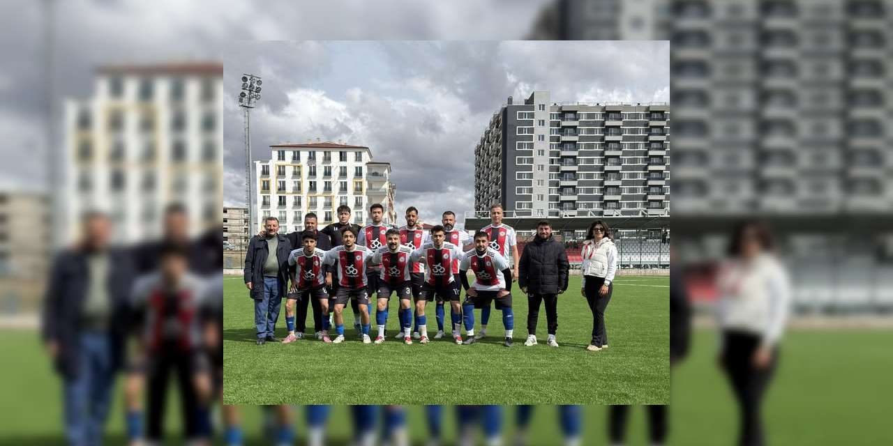 Hacılar Hilalspor sahada fırtına gibi esti: 10-2