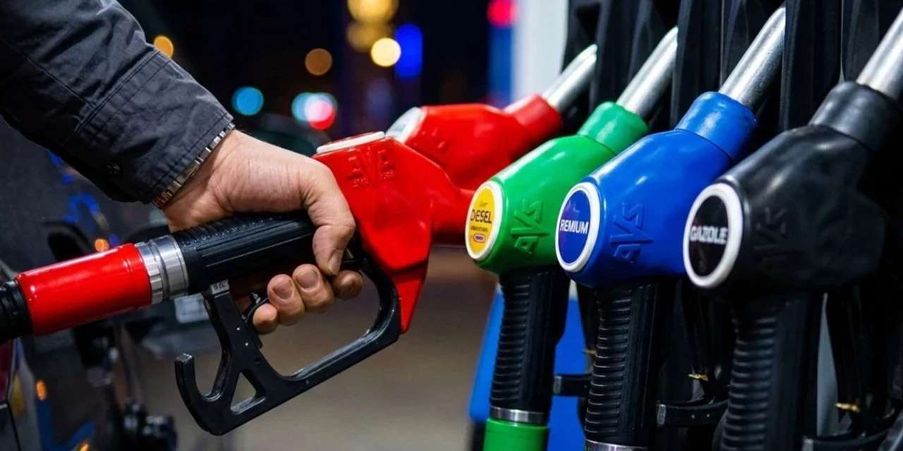Akaryakıtta devrim gibi indirim: Motorin ve benzinde tabelalar sil baştan!
