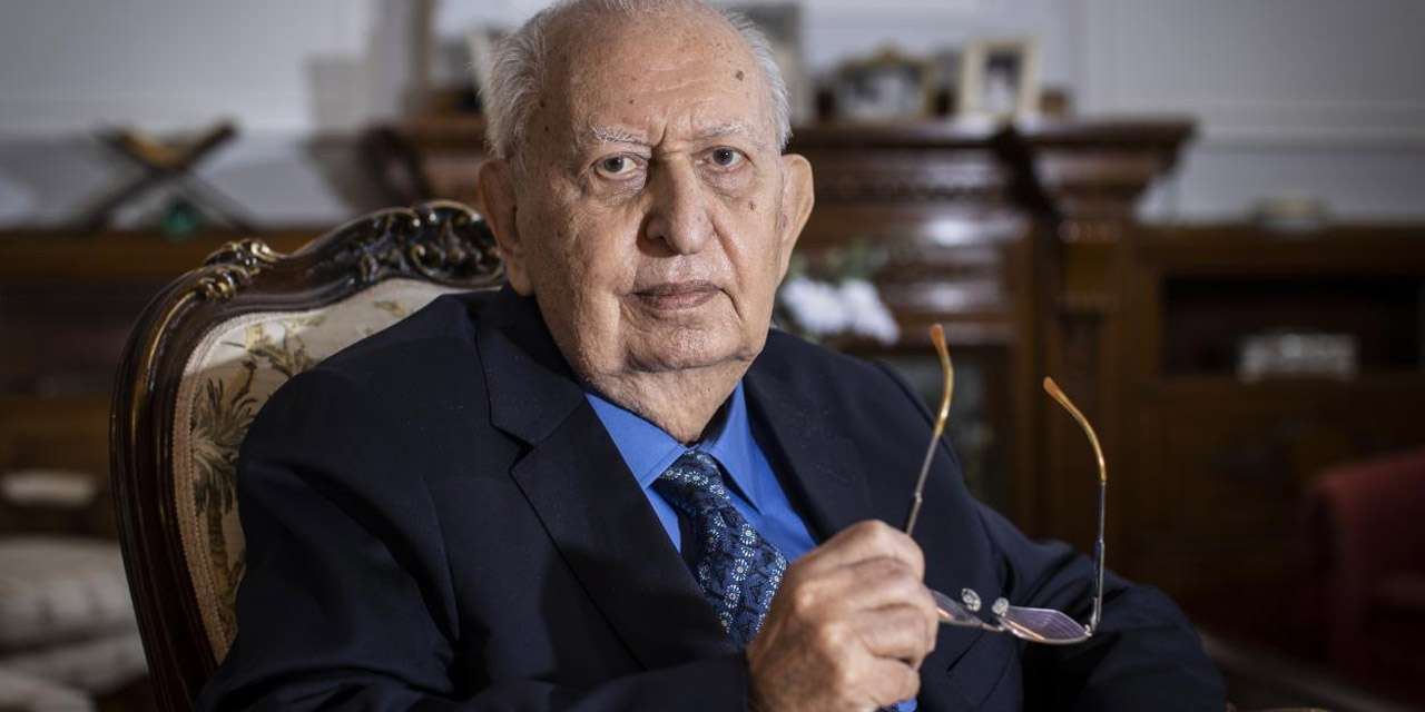 TBMM Eski Başkanı Cindoruk 92yaşında hayatını kaybetti