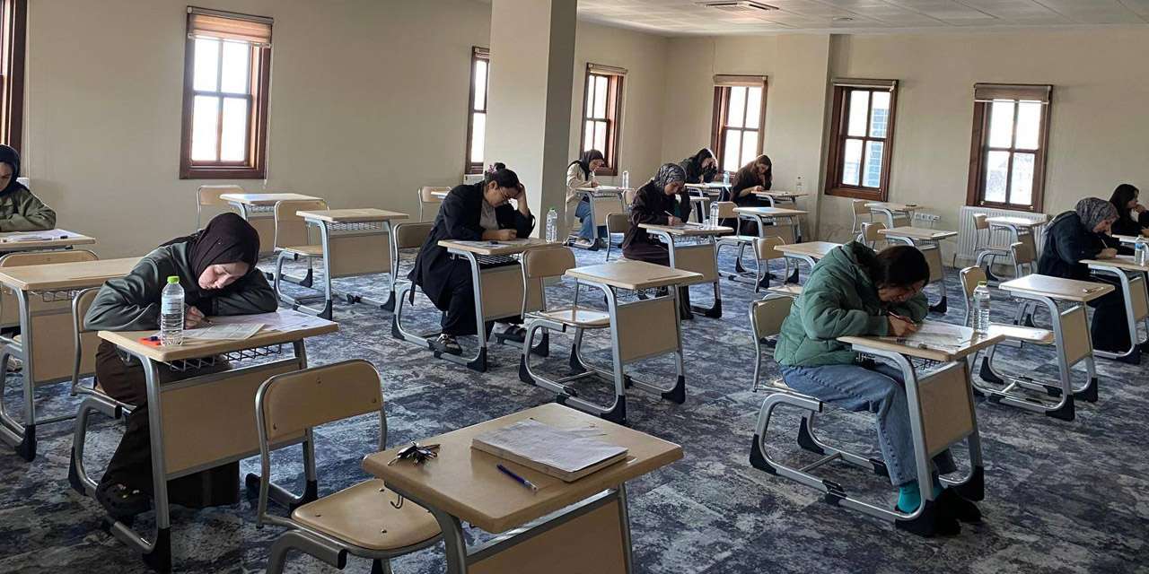 Keskin'de gençler Umre ödülü için yarıştı