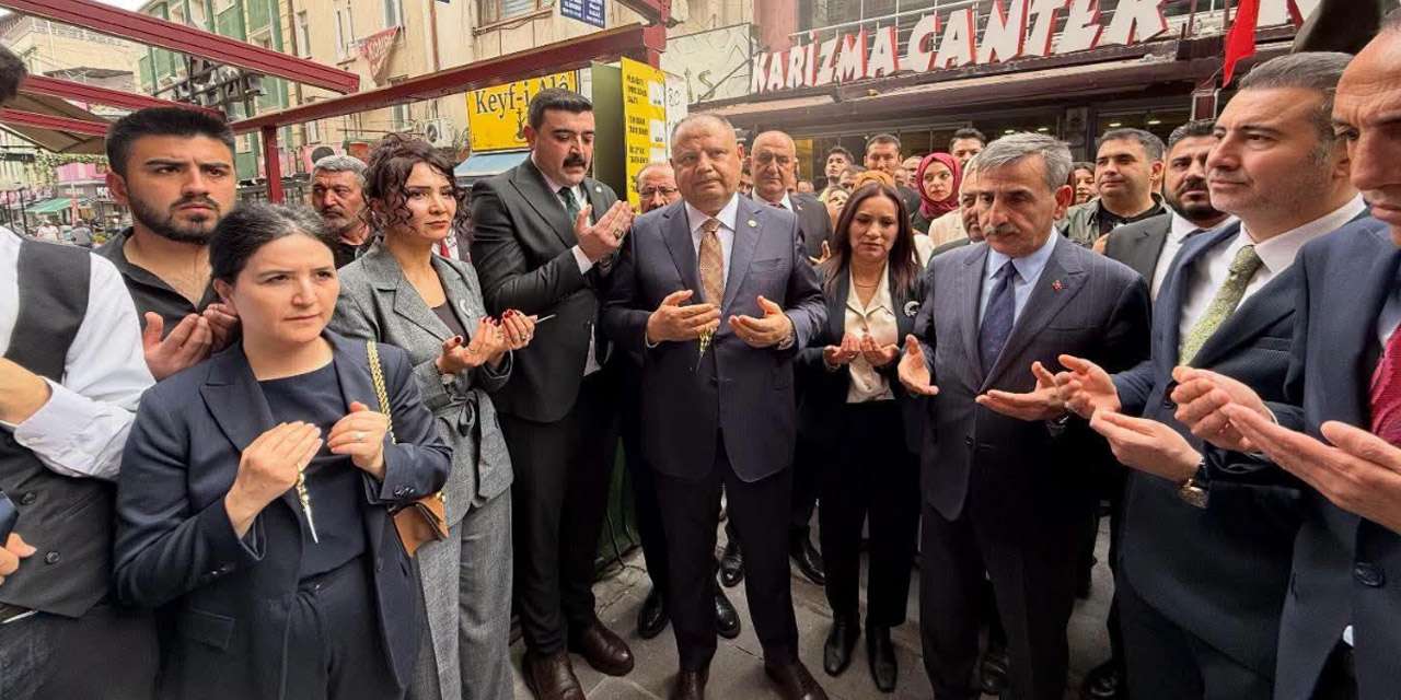 Kırıkkale’de gövde gösterisi: Siyaset ve Sendika dünyası açılışta buluştu