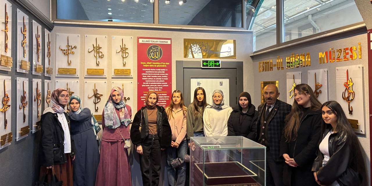 Hocalar Kırıkkale’ye hayran kaldı! O külliyeyi adım adım gezdiler