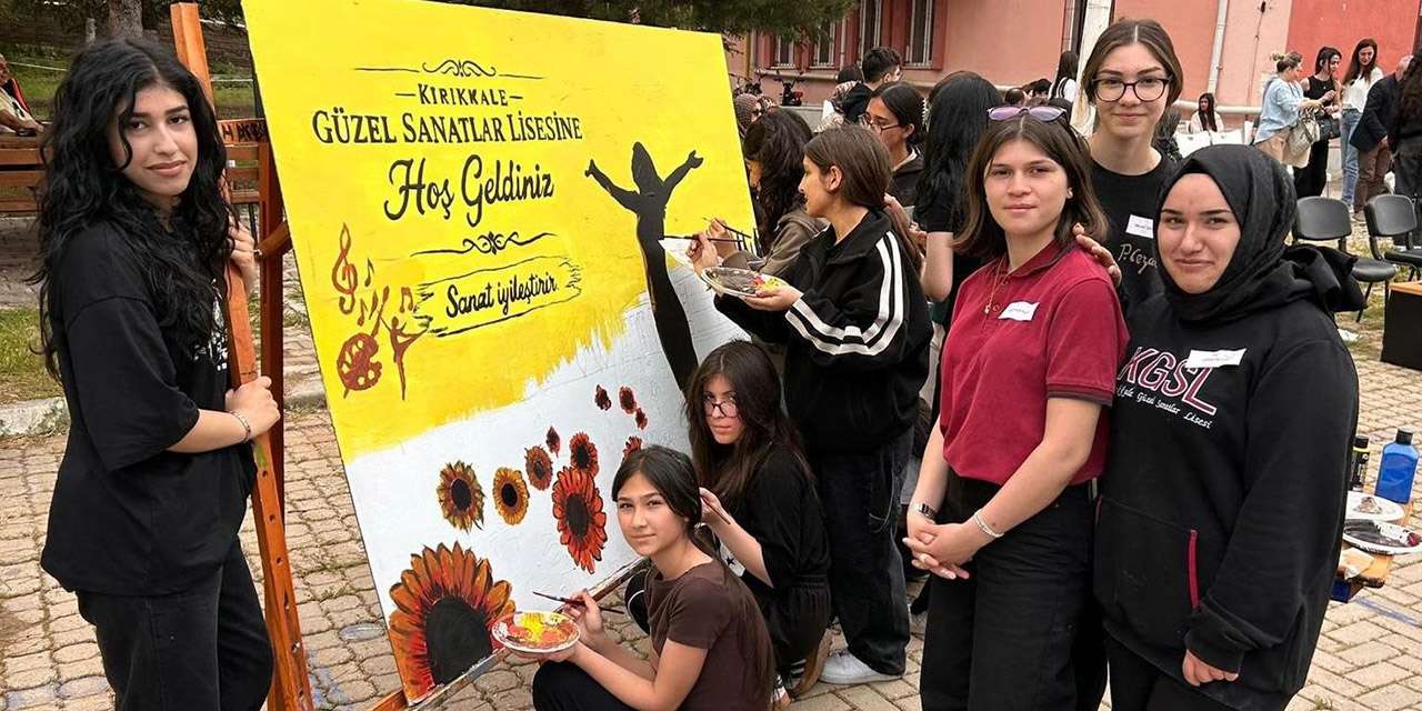 Başkan Önal ve Müdür Güney hayran kaldı: Liseli gençlerin sanat şöleni!