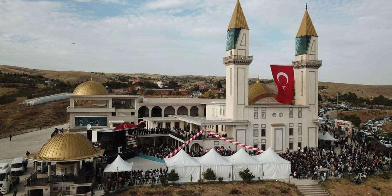 Zilhicce’nin ilk gününe özel! Kırıkkale’ Külliye'de dev hatim programı hazırlığı