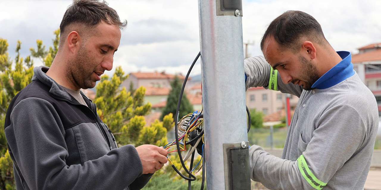 Kırıkkale Belediyesi'nden ulaşım hamlesi: Kavşaklarda sinyalizasyon seferberliği başladı