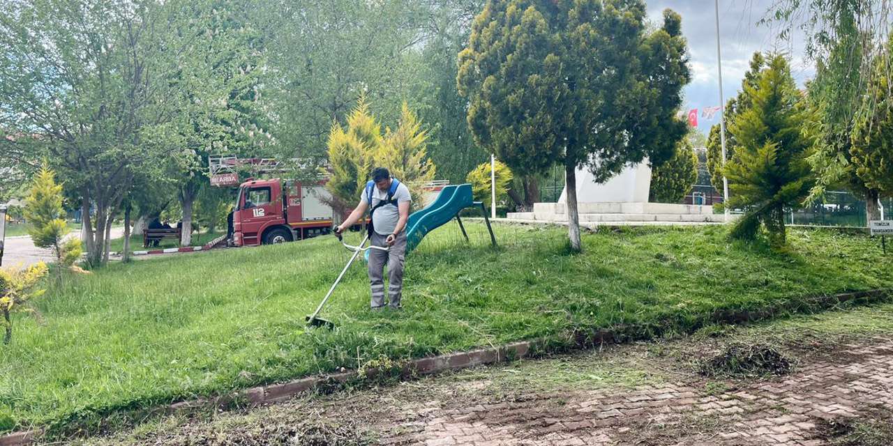 Sulakyurt bayrama hazırlanıyor: Belediye ekiplerinden hummalı temizlik seferberliği