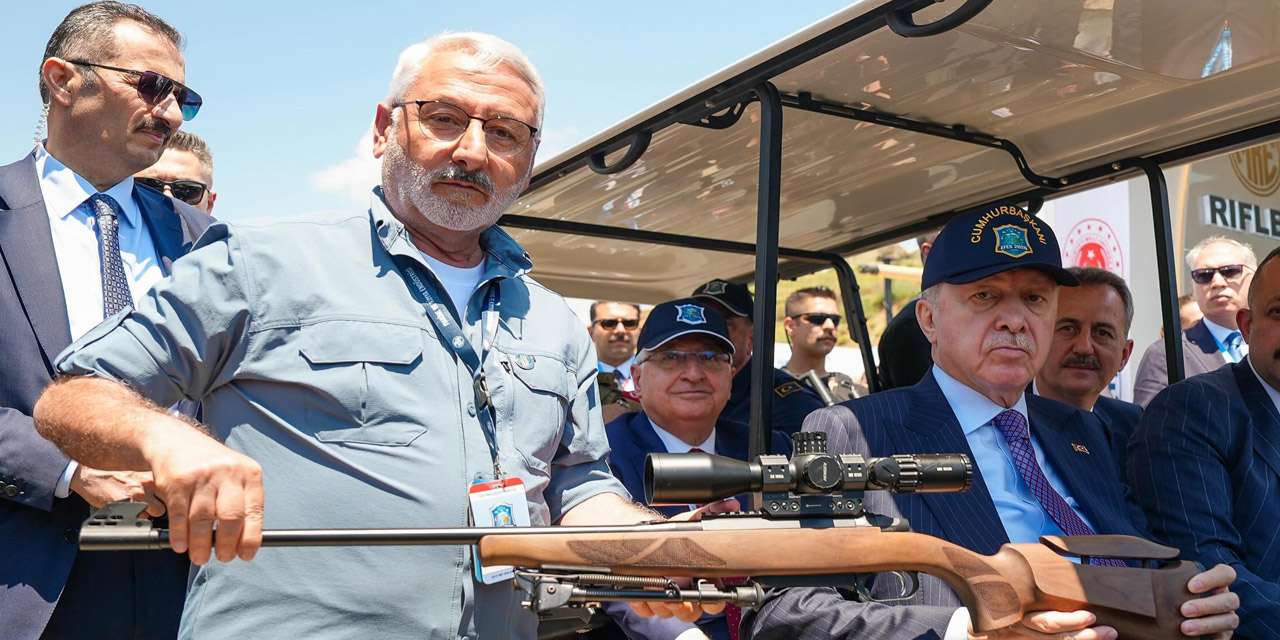 EFES 2026 tatbikatında gurur anı: Yerli silah ilk kez Cumhurbaşkanına tanıtıldı