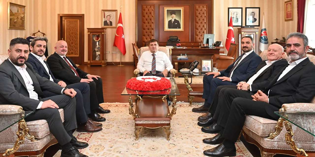 Kırıkkale’de huzur ve güven iş birliği: Dernek yönetiminden Vali Sarıibrahim’e çıkarma!