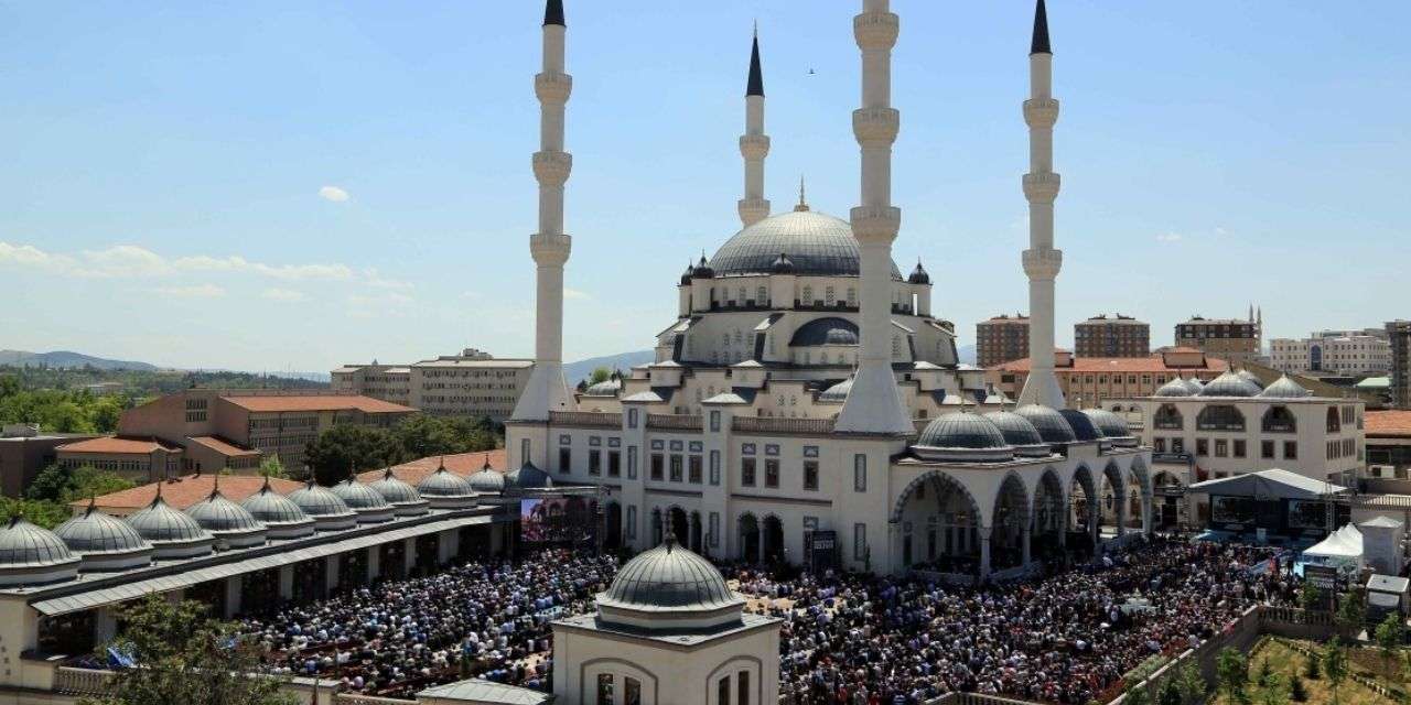 Kırıkkale bayram namazı saati 2026: Diyanet Kırıkkale Kurban Bayramı namazı saat kaçta?