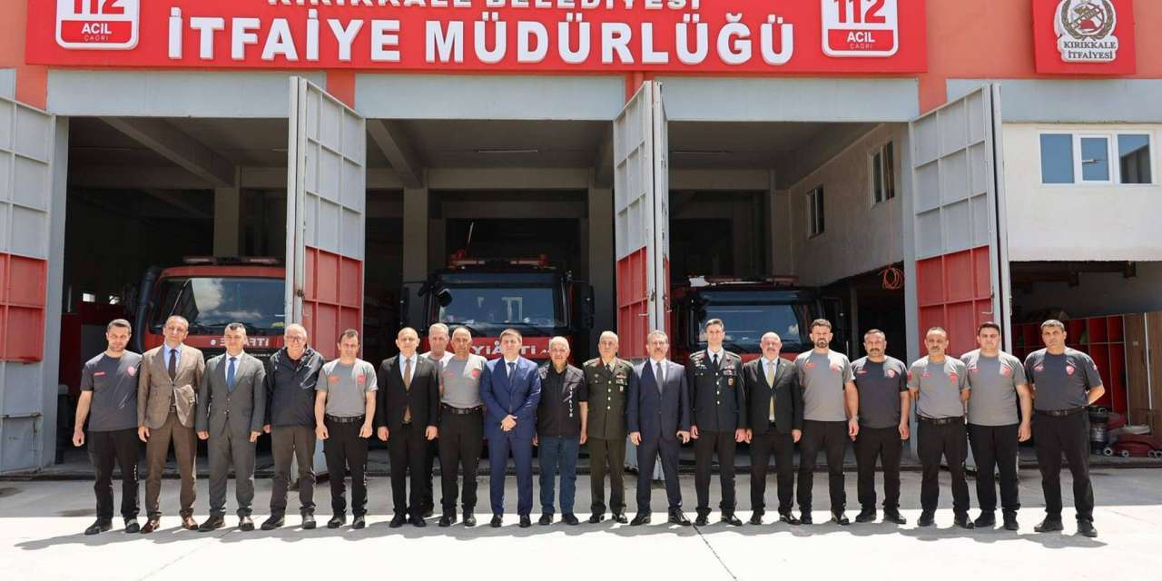 Kırıkkale protokolü sahada: Görev başındaki personele bayram ziyareti