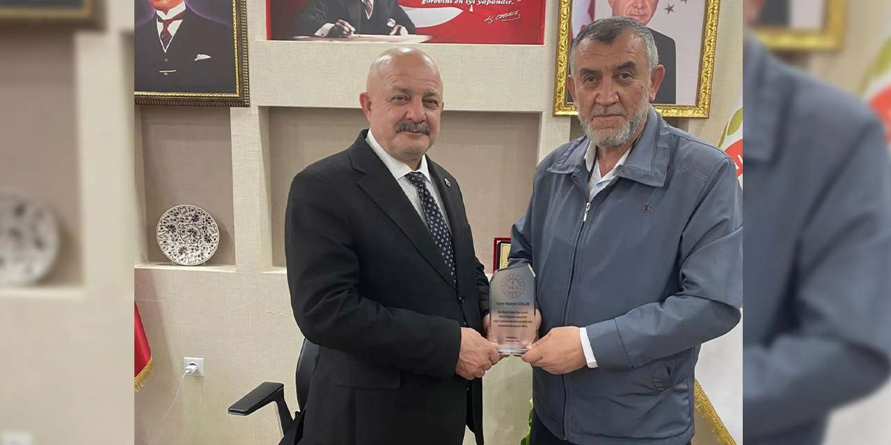 Kırıkkale’de Seçmeli Dersler Yarışması Bölge Finali tamamlandı: Meclis Başkanı Hüseyin Ceylan’a anlamlı ödül