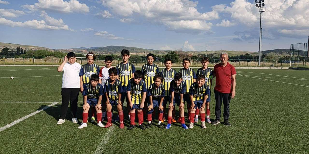 Geleceğin yıldızları sahaya çıktı! Kırıkkale U-12 Futbol liginde nefes kesen mücadele