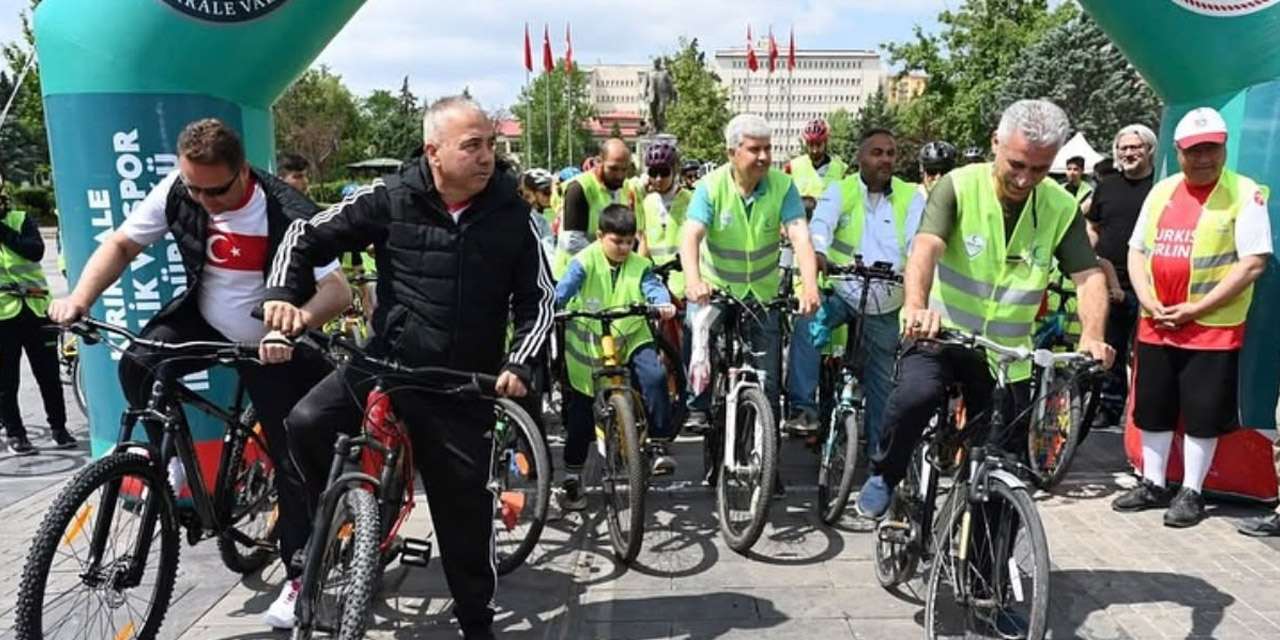 Yeşilay tüm Kırıkkale'yi davet etti: Pazar sabahı o meydanda buluşulacak