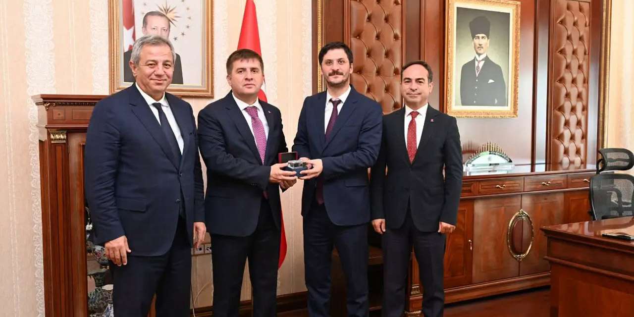 Ankara'dan Kırıkkale'ye üst düzey sağlık çıkarması: Dev yatırımlar masaya yatırıldı