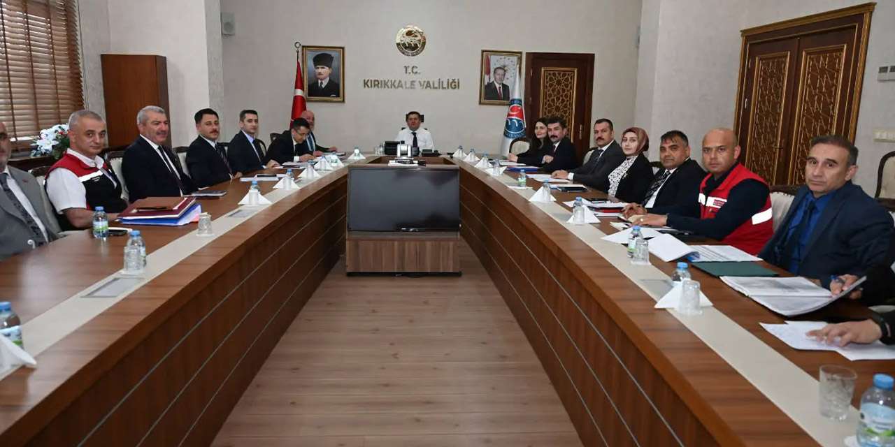 Valilikte kırsal kalkınma buluşması: KÖYDES projeleriyle Kırıkkale köyleri yenileniyor