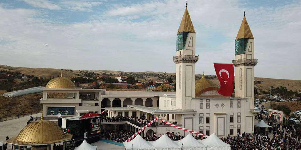 Kırıkkale dünya gündeminde: Avrupa’dan gelen 150 genç İslami Değerler Külliyesi’nde buluştu
