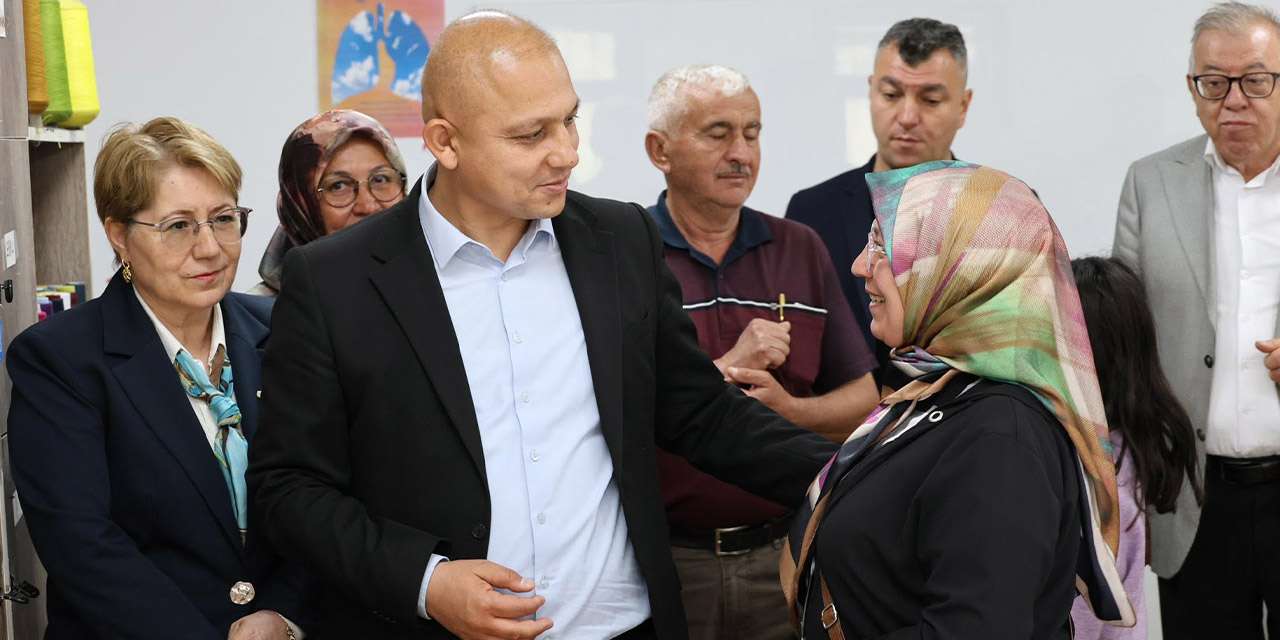Başkan Ahmet Önal Aşağı Mahmutlar’da: "Üreten vatandaşlarımızın her zaman yanındayız"