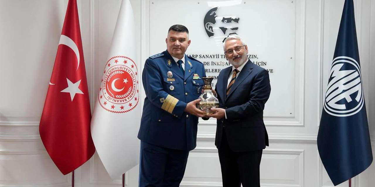 NATO semalarında Türk imzası: MKE Genel Müdürü İlhami Keleş Romanya heyetine Tolga'yı tanıttı