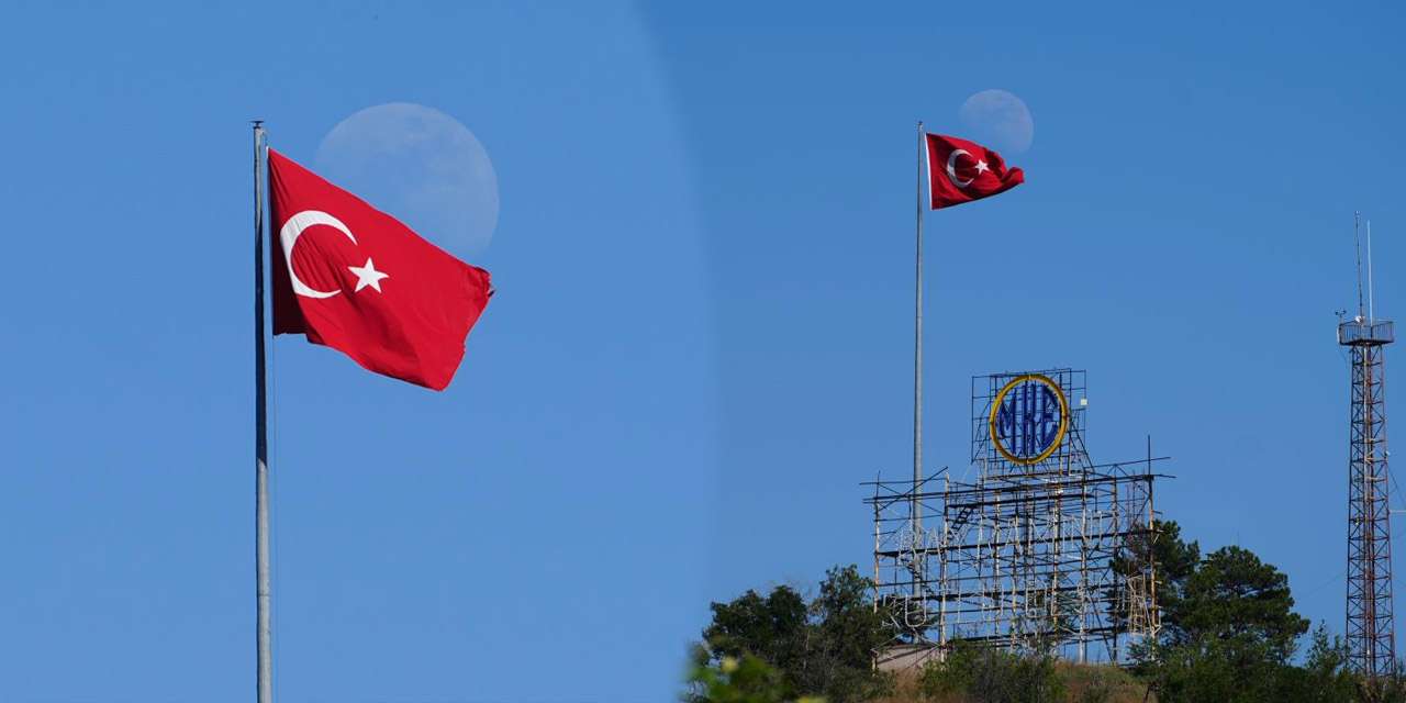 Tüm şehir bu manzarayı konuşuyor: Kırıkkale'de ay yıldız tek karede