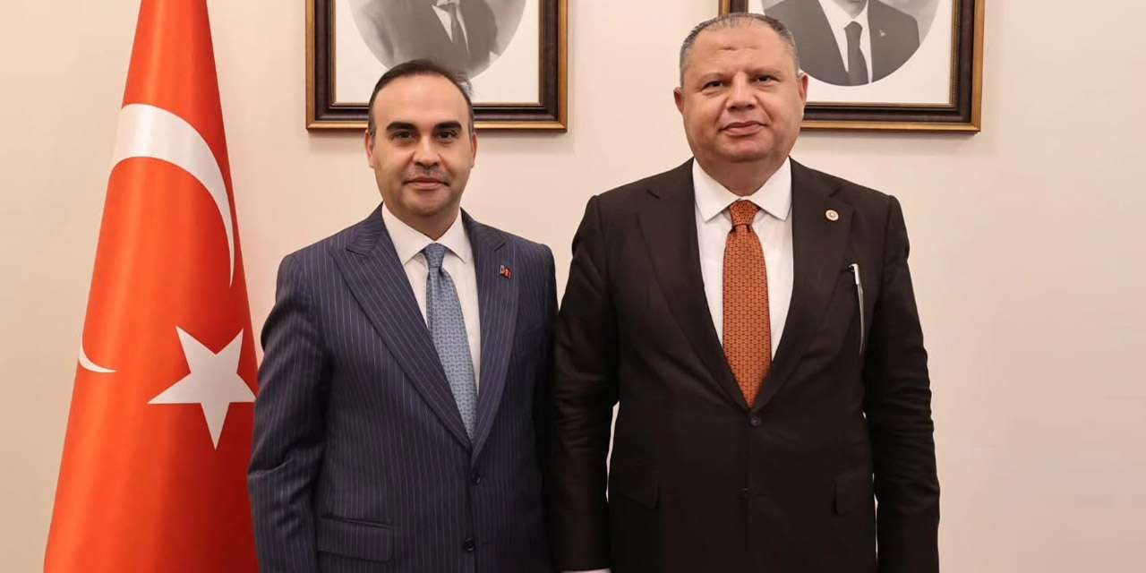 Kırıkkale'nin "Savunma Sanayii Şehri" Kimliği Güçleniyor: Halil Öztürk, Bakan Kacır ile TBMM'de Buluştu