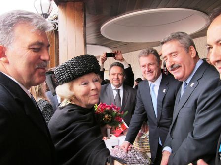 Kraliçe Beatrixe, EXPO İzmir 2020 standına büyük ilgi gösterdi