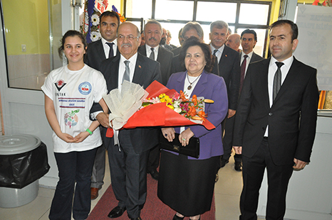 ATATÜRK ANADOLU LİSESİ’NDEN 4006 TÜBİTAK BİLİM FUARI