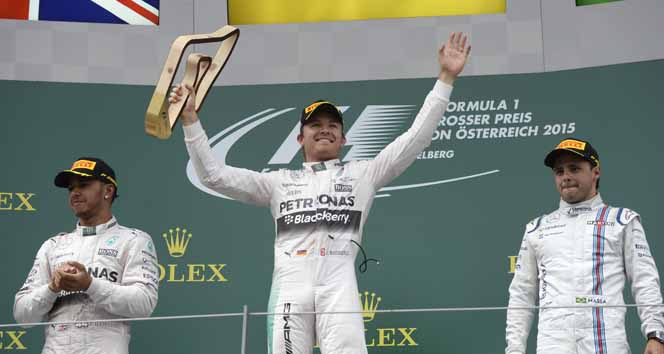 Avusturya Grand Prix'inde kazanan Nico Rosberg
