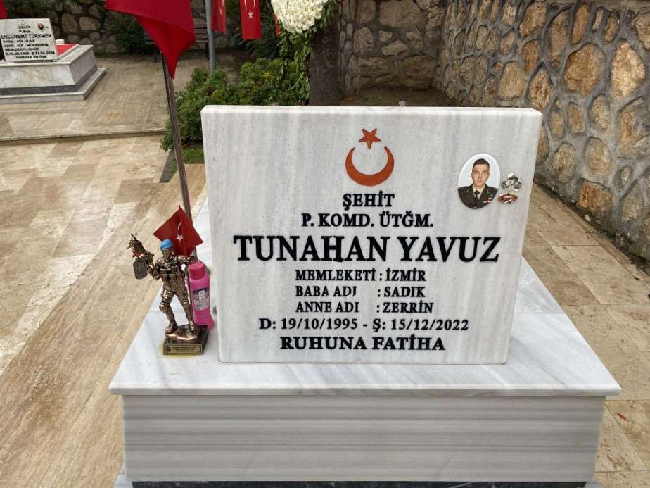 sehit-ustegmen-tunahan-yavuz-mezari-hirsizlik