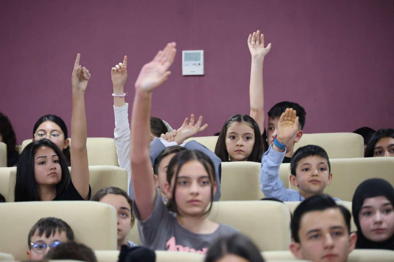 kirikkale-belediye-baskani-ahmet-onal-cocuk-meclisi-toplantisi1