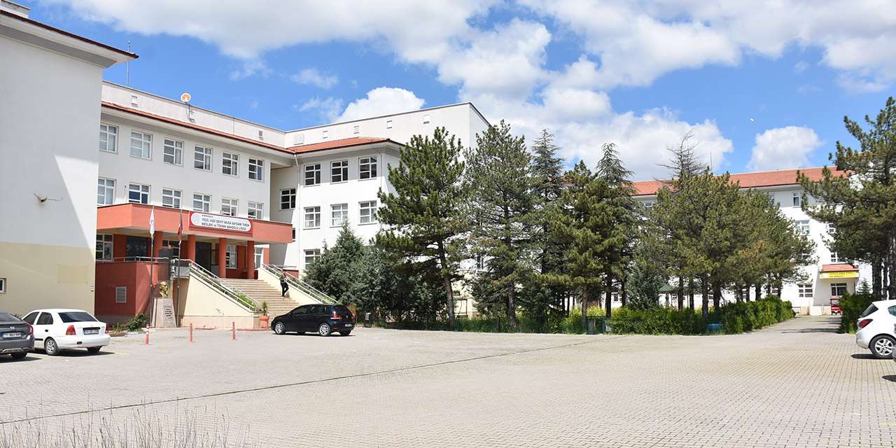 yesil-vadi-turizm-lisesi-tarihce-ve-kampus