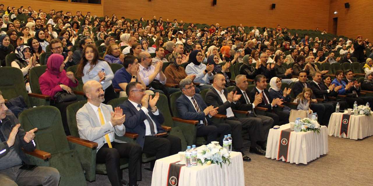 mehmet-akif-ersoy-sergisi-protokol