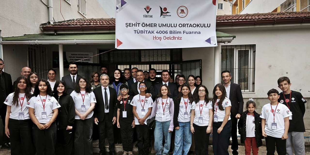 ogretmen-muhittin-ardahan-ortaokulu-bilim-fuari