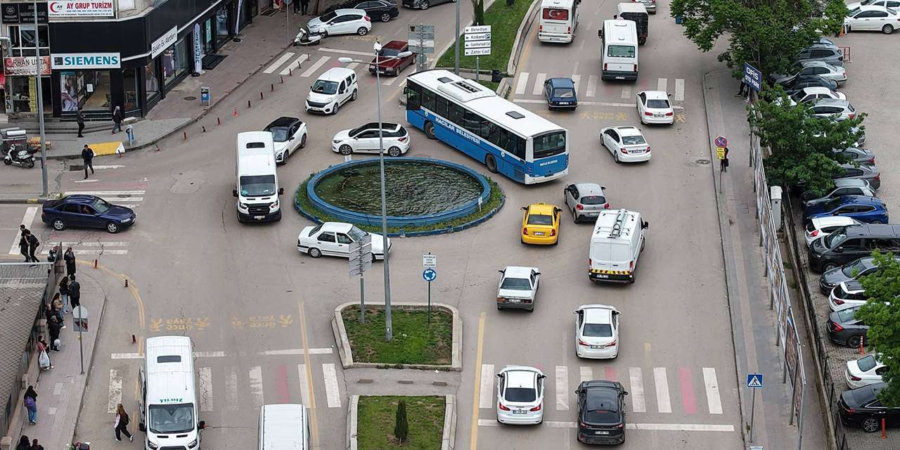 ofis-kavsagi-ici-trafige-kapatiliyor-belediye