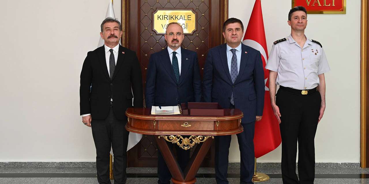 bulent-turan-valilik-seref-defteri-imza