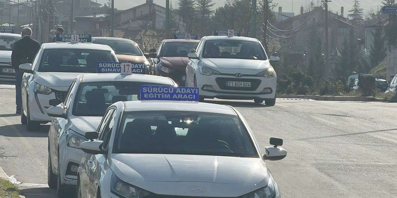 yeni-surucu-kursu-yonetmeligi-ehliyet-sinavlari