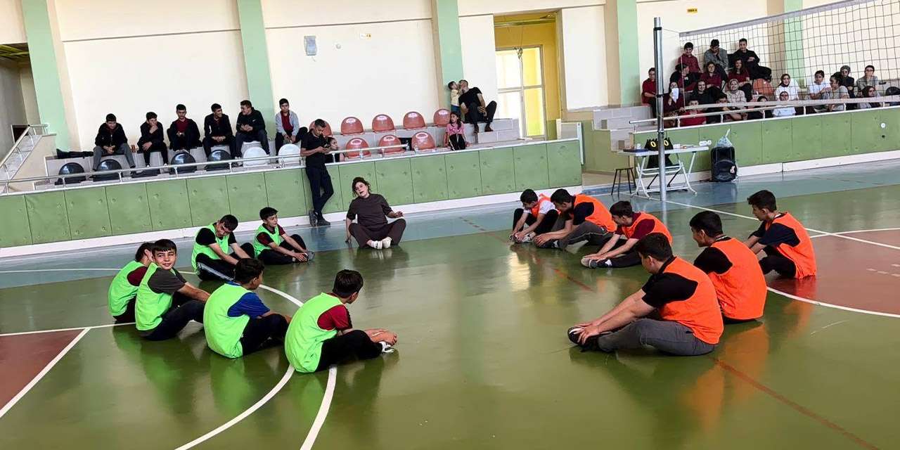 karakecili-kamu-personeli-ve-gencler-spor-turnuvasi