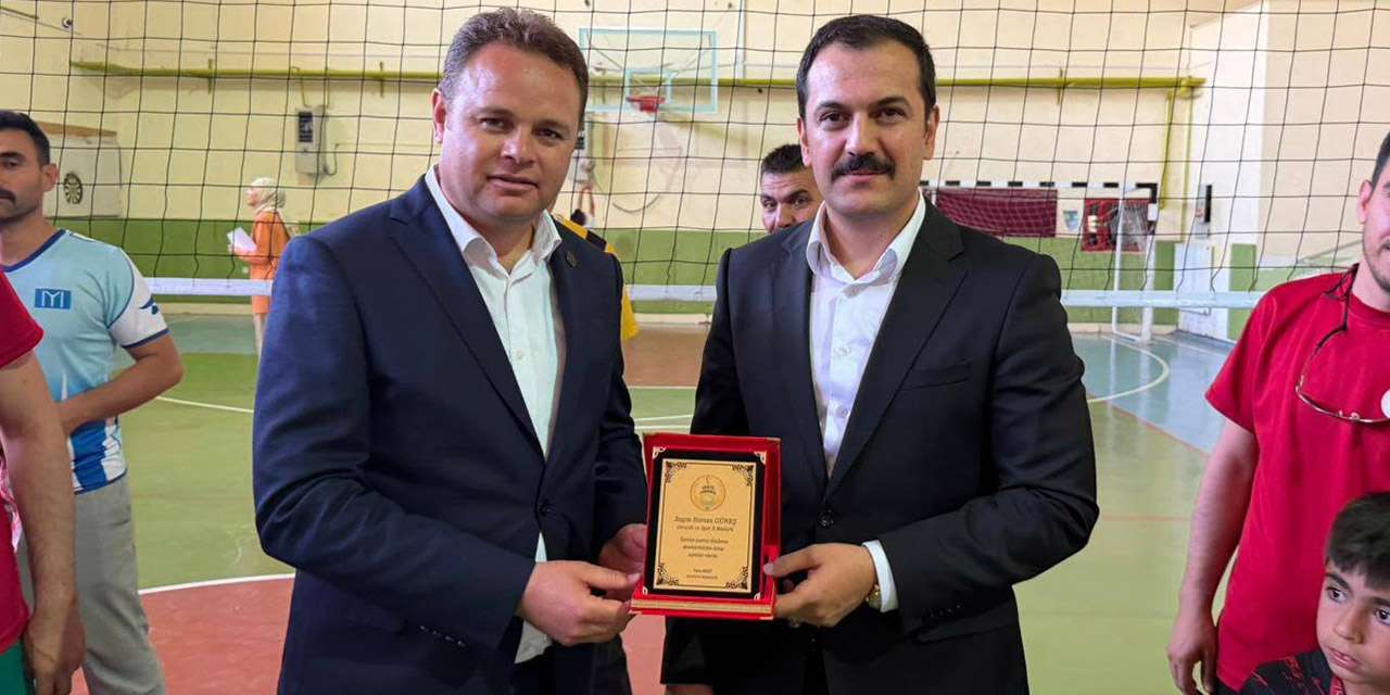 kirikkale-karakecili-voleybol-sampiyonu-madalya