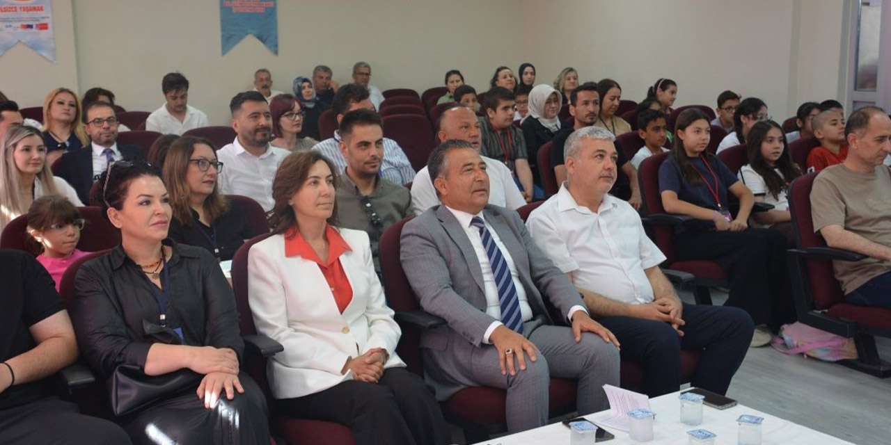 rahmi-guney-sanatla-guclenen-zihinler-projesi-konusmasi1
