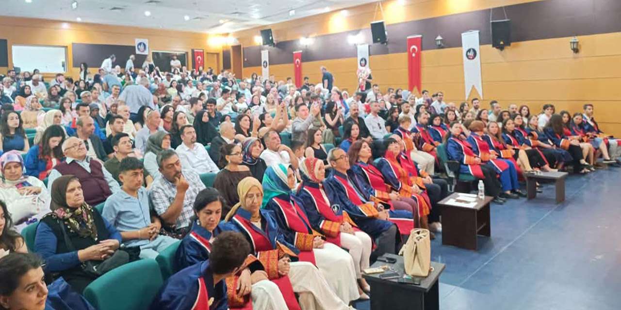 kku-mehmet-akif-ersoy-salonu-kep-atma
